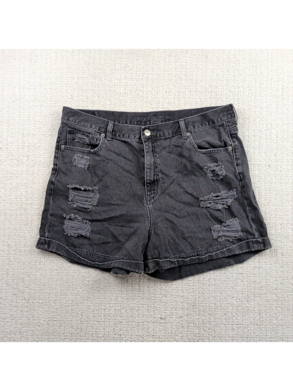 American Eagle Jean Shorts Wom 16 Faded Black Mom Short Distressed Grunge Raw